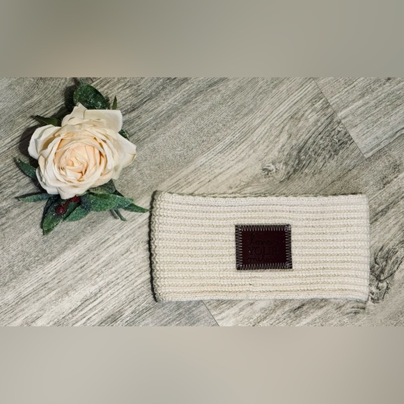 Love Your Melon Accessories - BRAND NEW Love Your Melon Cream Knit Headband Head Wrap NEW - NWOT
